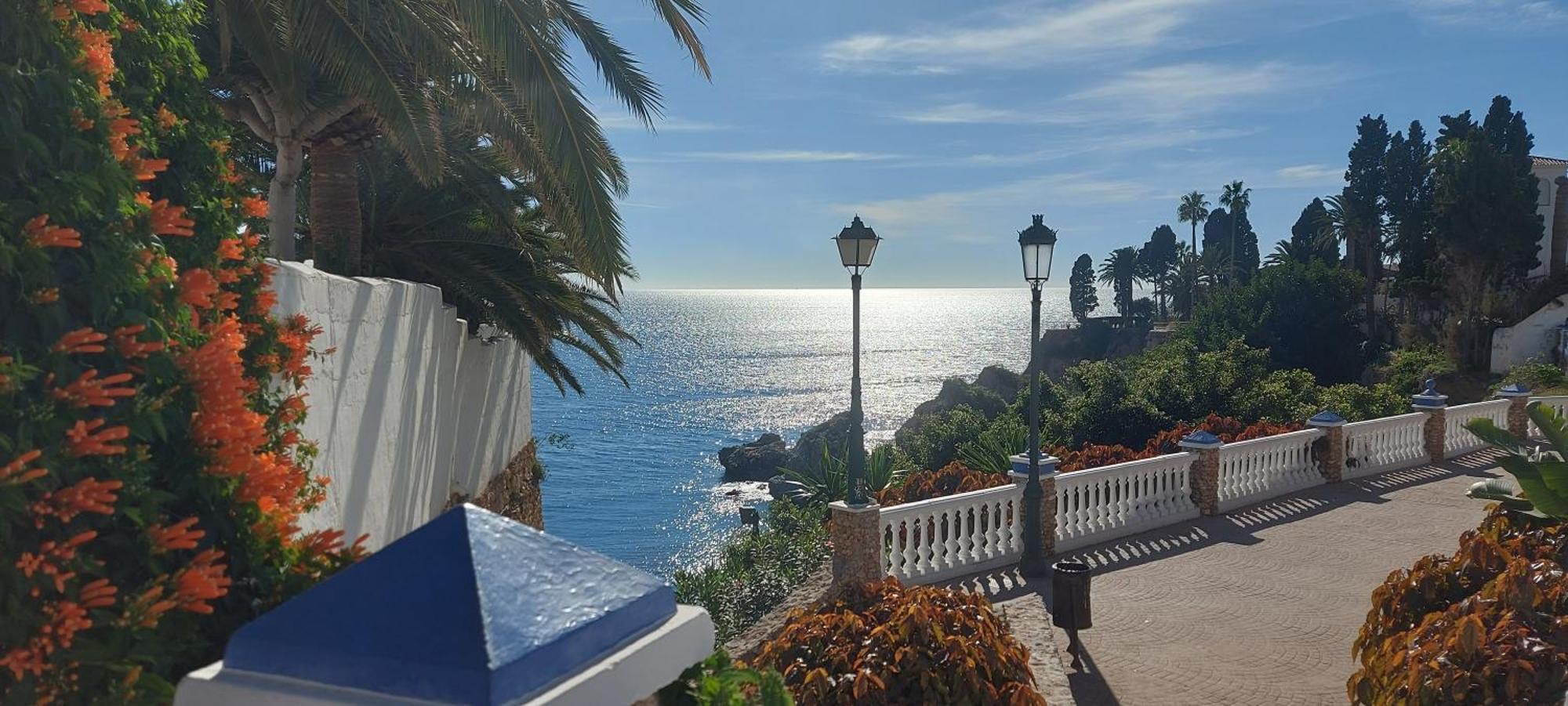 Spectacular Sea Views, 2 Bed,2 Bath Apartment Nerja Exterior photo